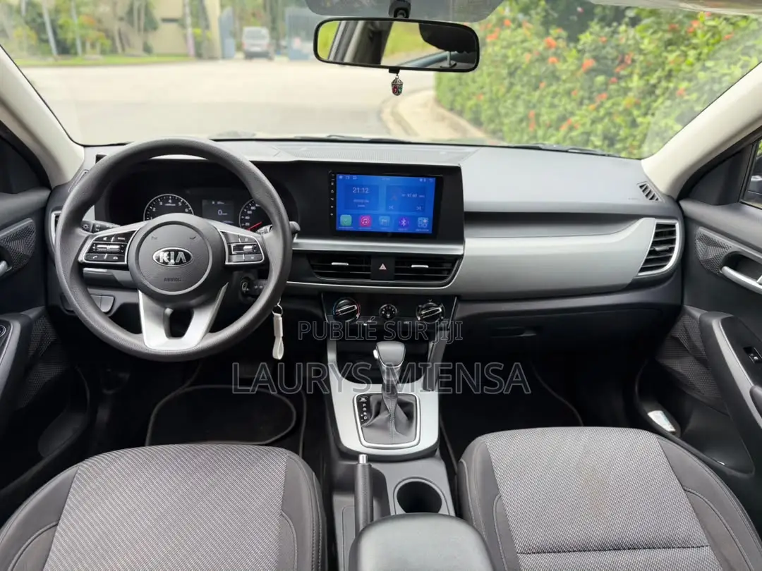 Kia Seltos 2021 Gris