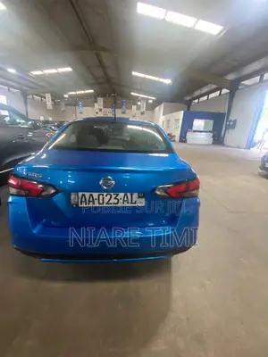Nissan Versa 2021 Bleu