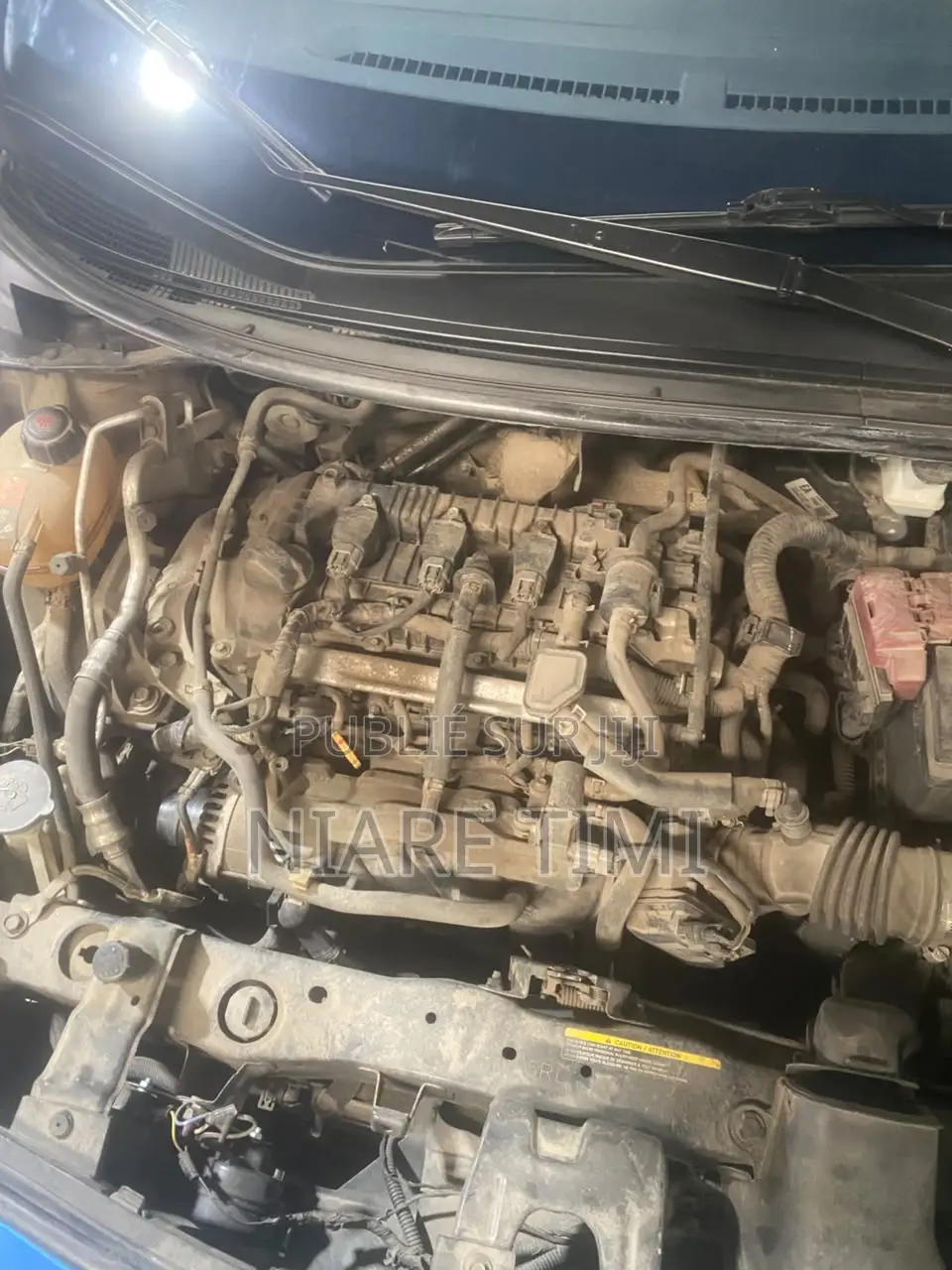 Nissan Versa 2021 Bleu