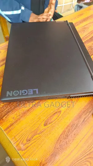 Ordinateur portable Lenovo Legion 5 24GB AMD Ryzen 7 SSD 1.5T