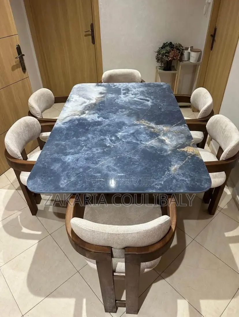 Magnifique Table À Manger De Luxe Plateau en Marbre Très Solide