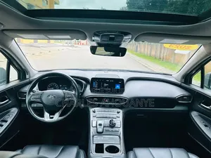 Hyundai Santa Fe SE 2023 Gris