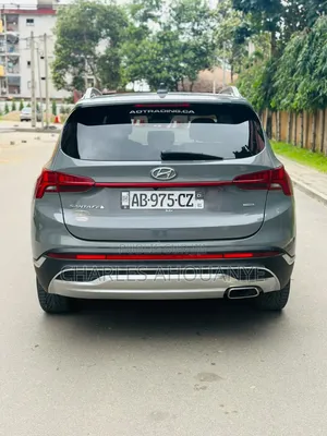 Hyundai Santa Fe SE 2023 Gris