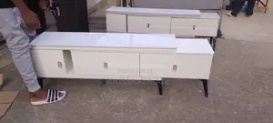 Une Meuble TV