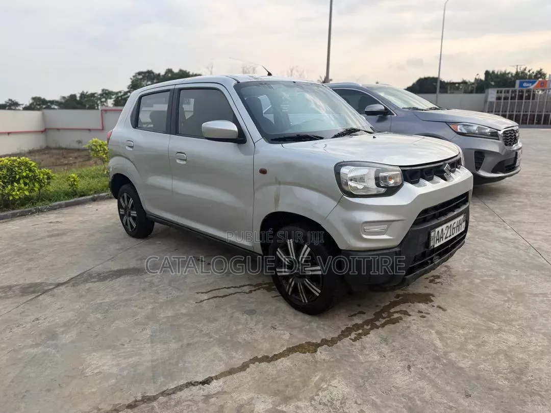 Suzuki S-Presso 2024 Gris