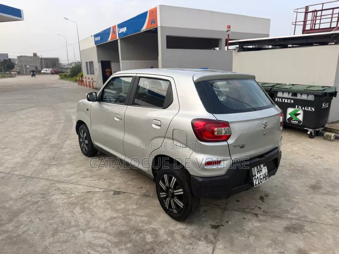 Suzuki S-Presso 2024 Gris