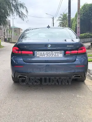 BMW 530i 2022 Bleu
