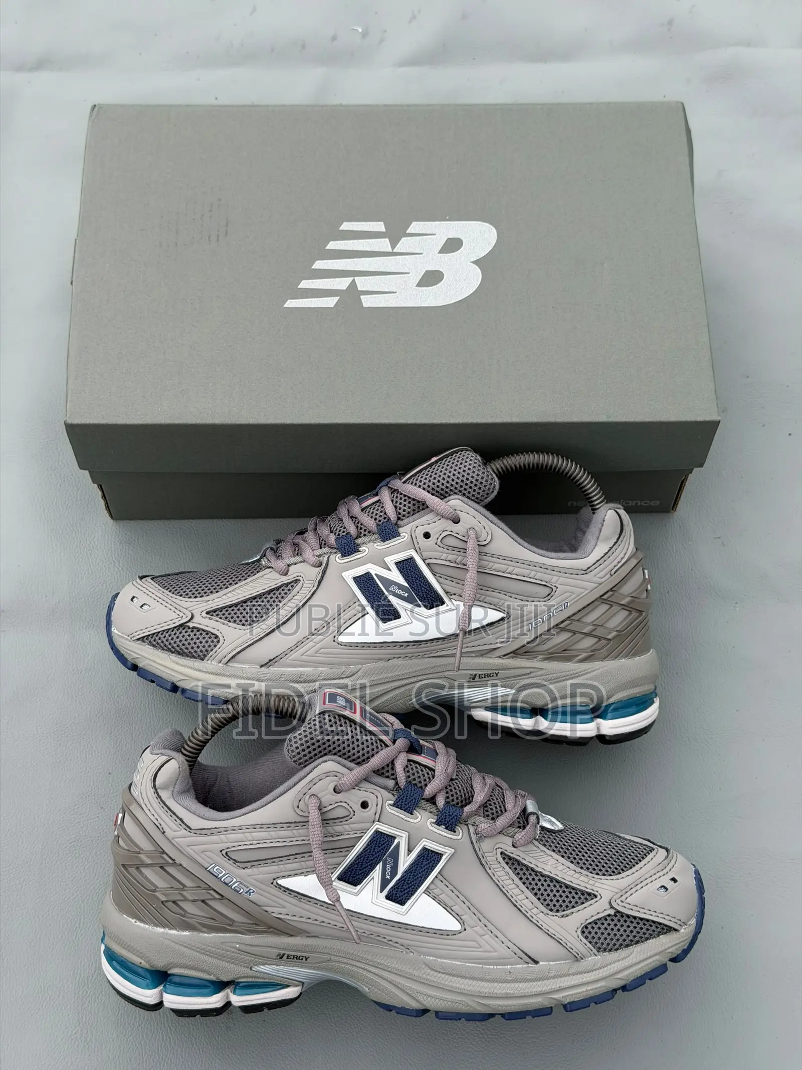 New Balance 1906