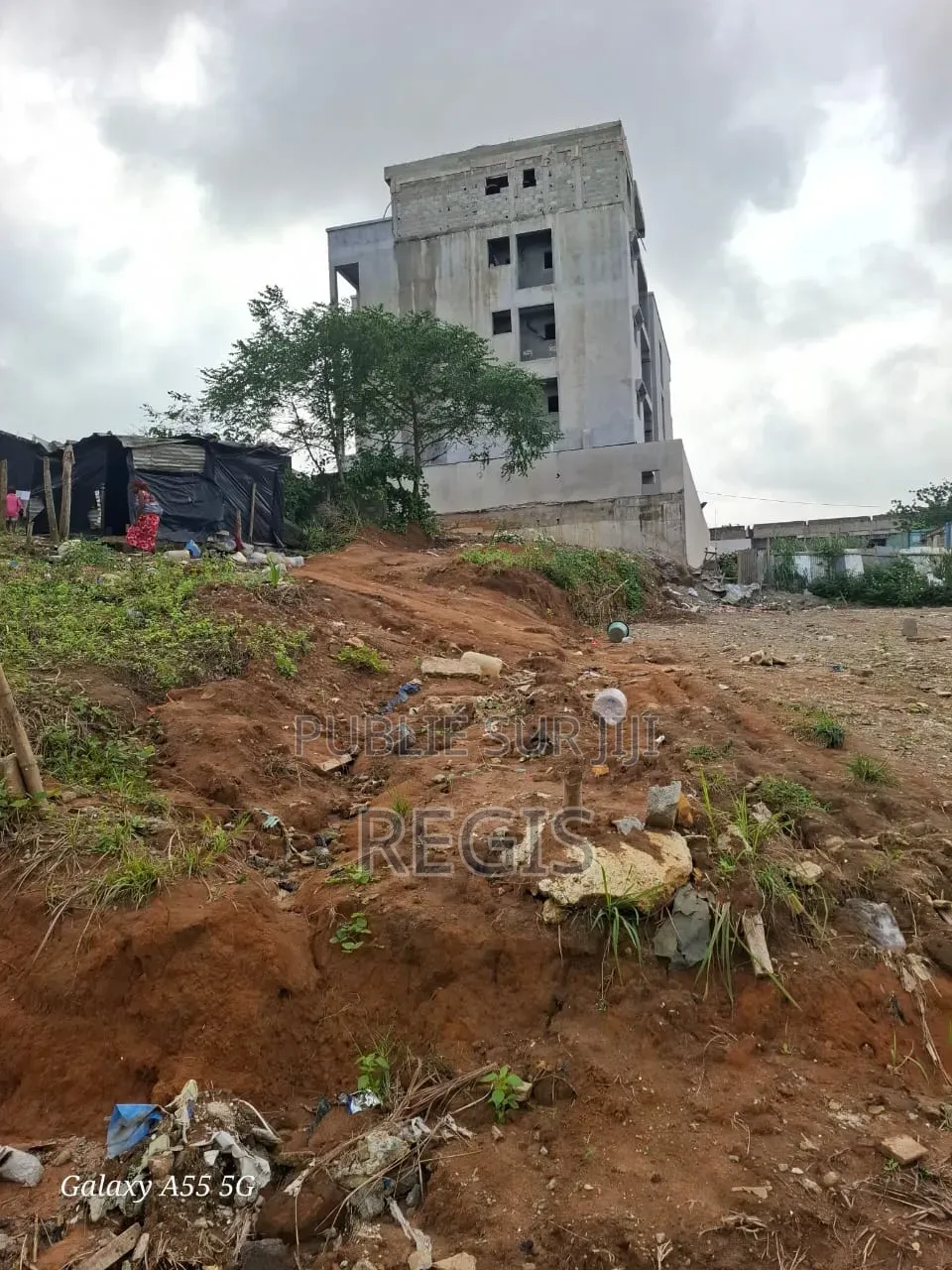 Terrain À Vendre Dans La Zone De Cité Sir