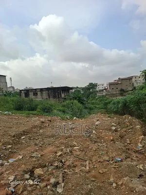Terrain À Vendre Dans La Zone De Cité Sir