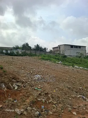 Terrain À Vendre Dans La Zone De Cité Sir