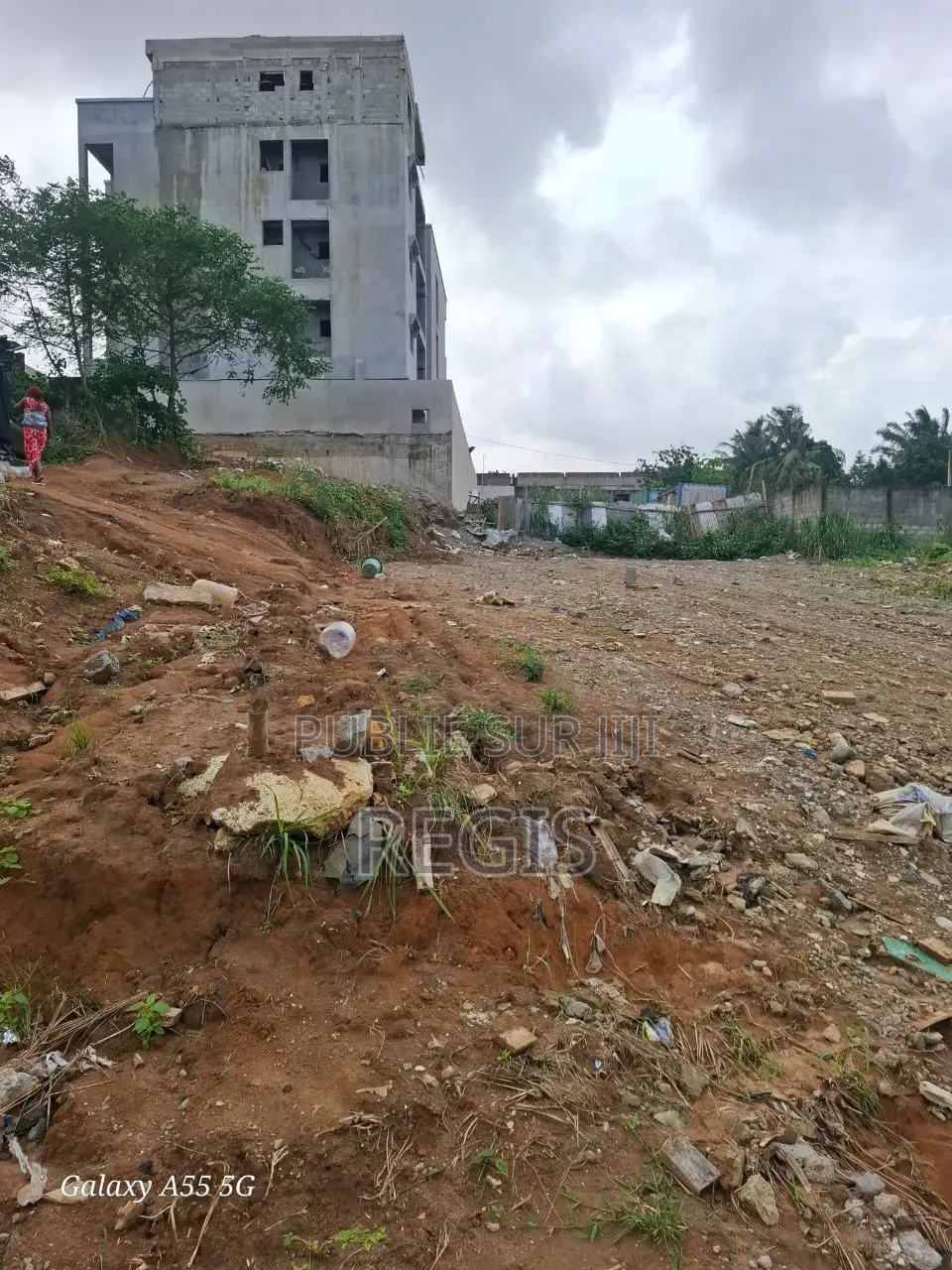 Terrain À Vendre Dans La Zone De Cité Sir