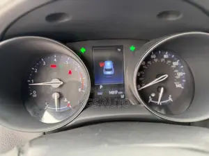 Toyota C-HR 2022 Gris