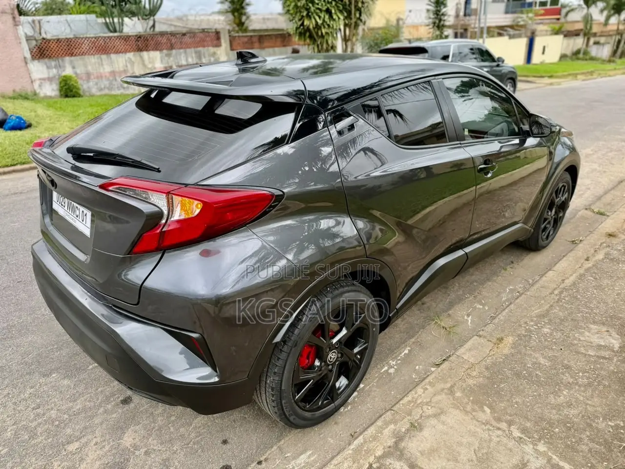 Toyota C-HR 2022 Gris