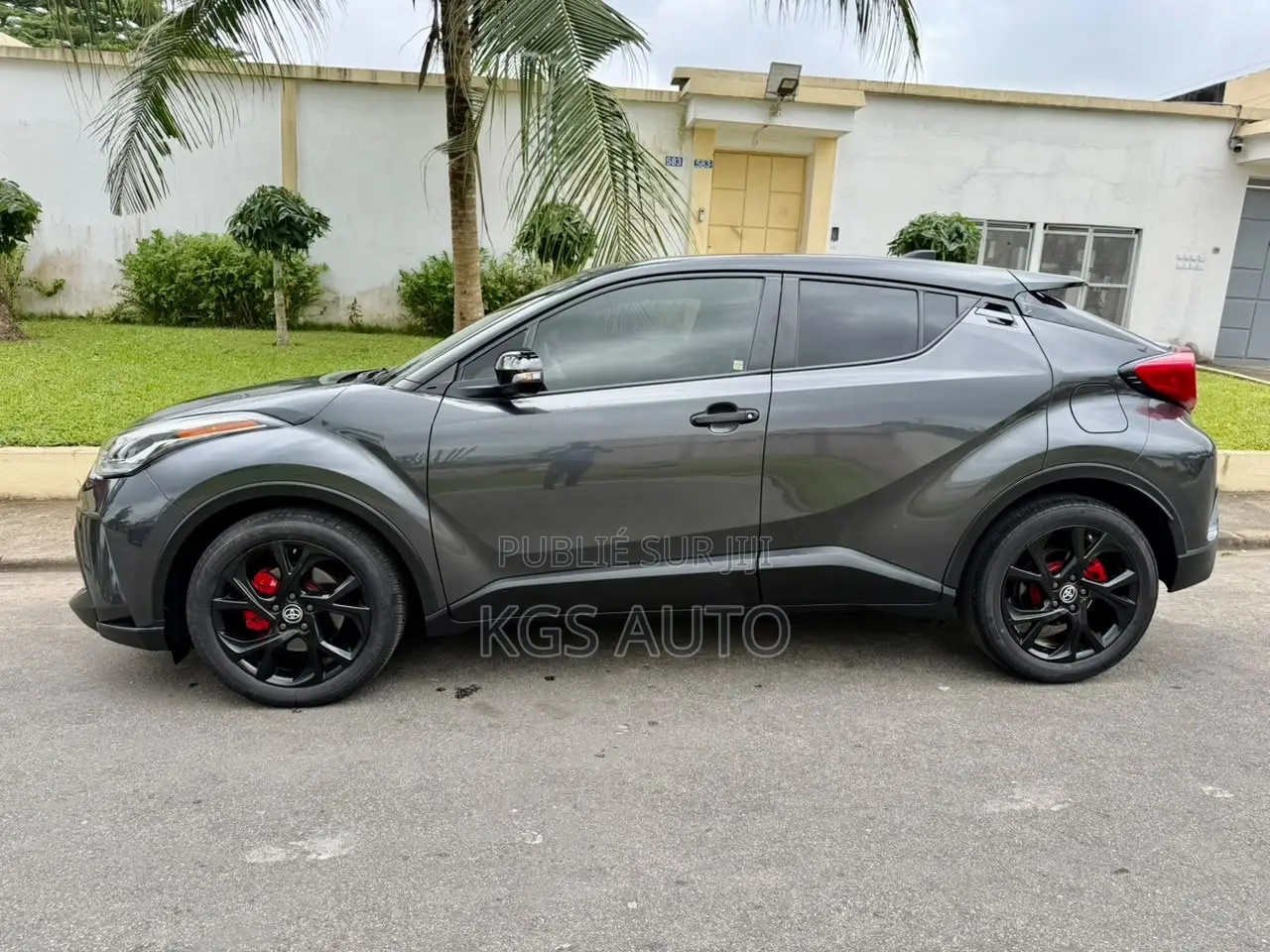 Toyota C-HR 2022 Gris
