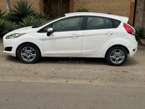 Ford Fiesta 2015 Blanc