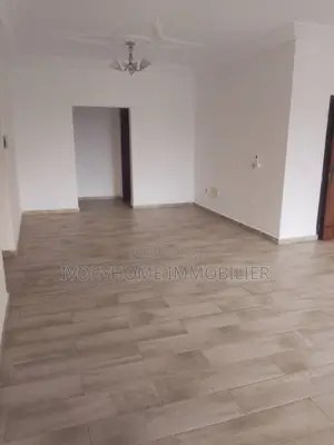 2chbre Appartement dans Cocody à Louer