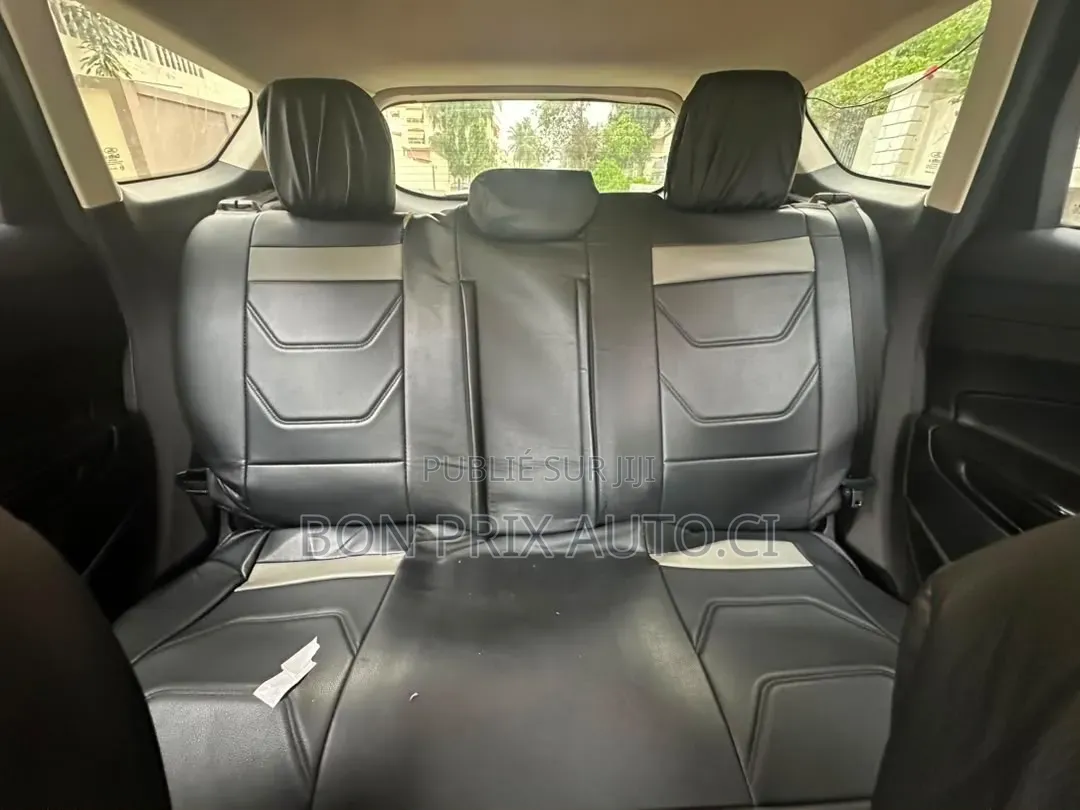 Ford Escape SE FWD 2018 Gris