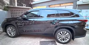 Toyota Highlander 2024 Noir
