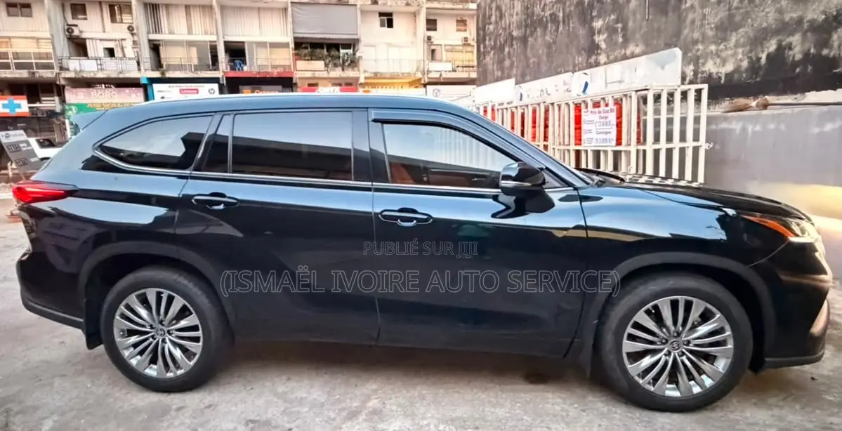 Toyota Highlander 2024 Noir