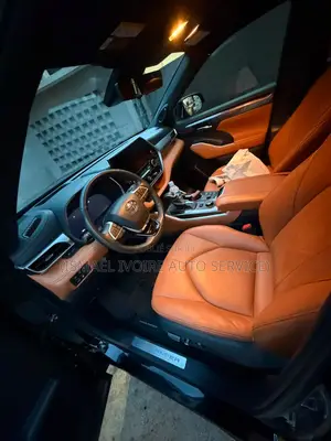 Toyota Highlander 2024 Noir