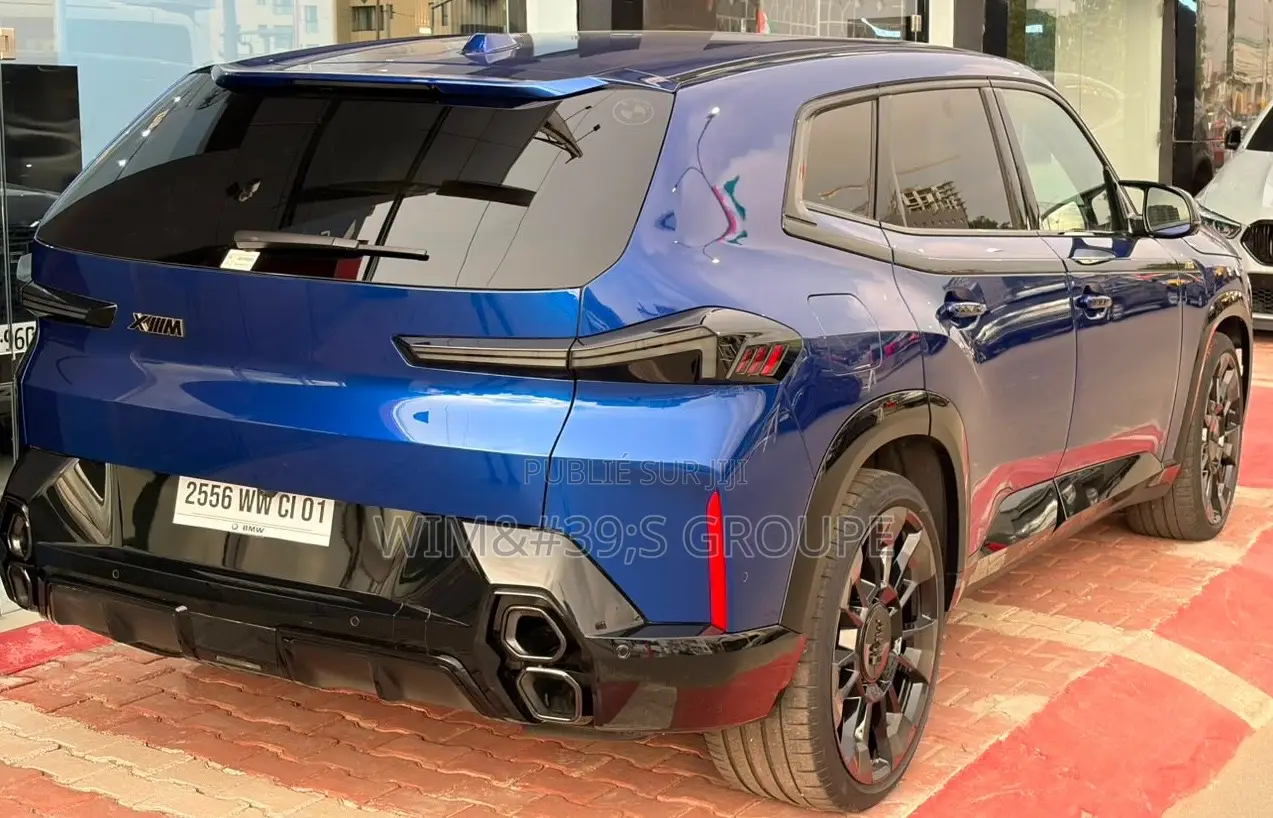 Nouveau BMW XM Label Red Sports Activity Vehicle 2025 Bleu