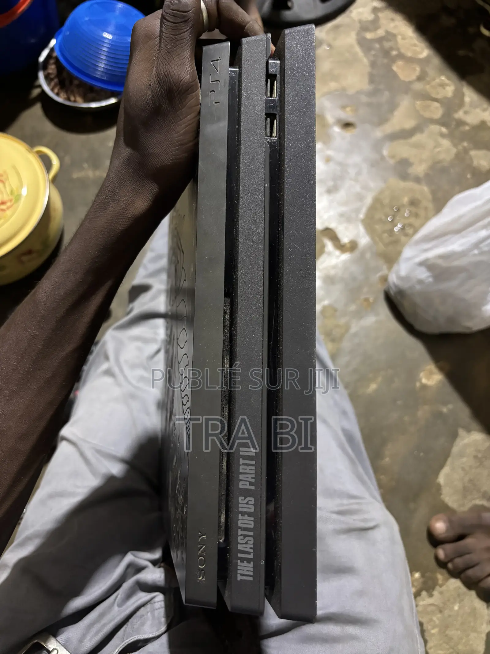 Ps4 Pro Non Craque 1tera État Propre