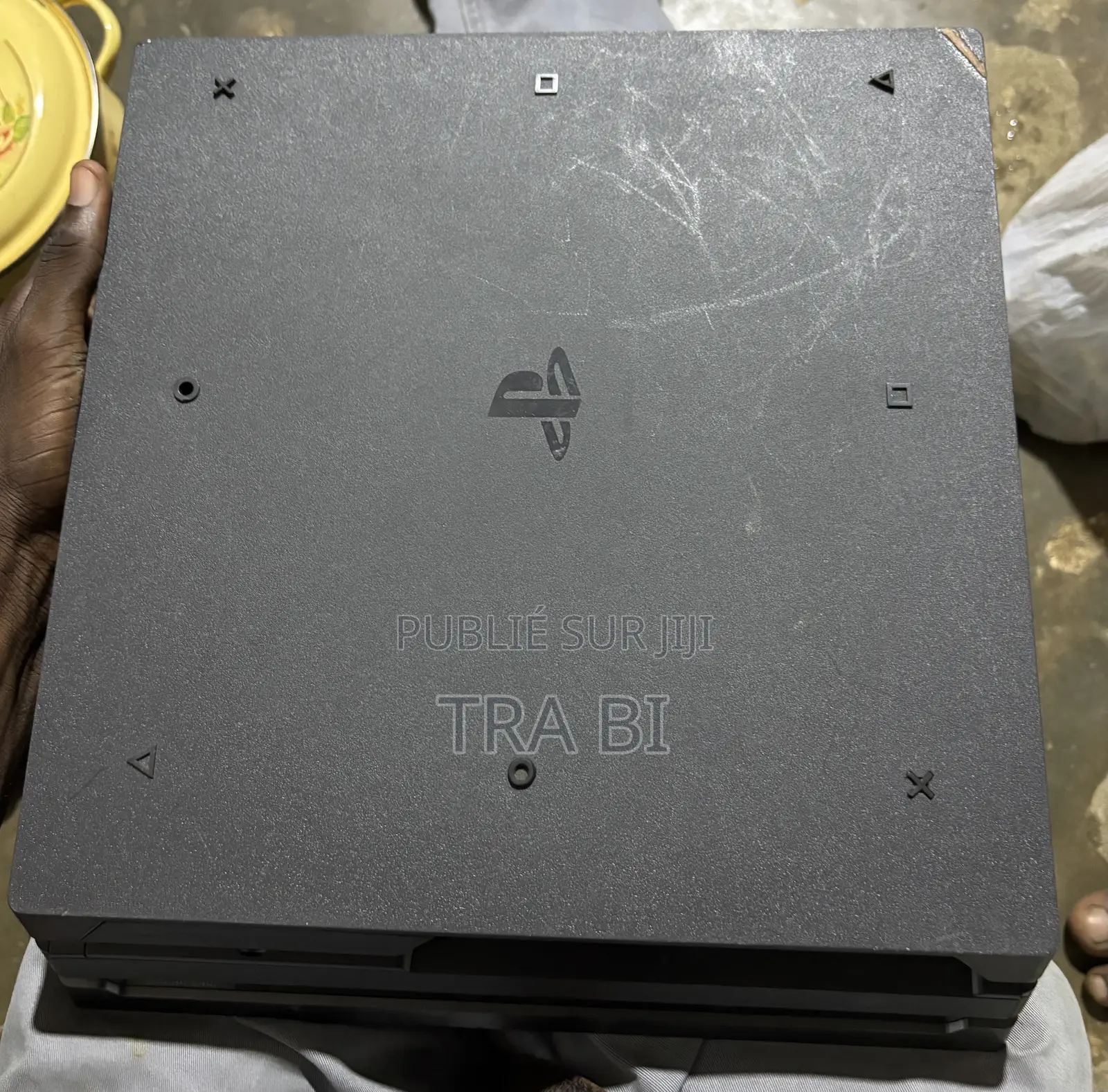 Ps4 Pro Non Craque 1tera État Propre