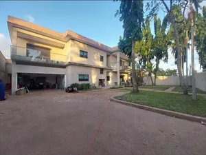 8chbre Duplex dans Villa Duplex, Cocody à Vendre