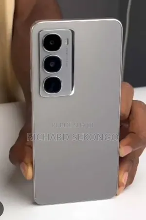 Itel City 100 128 GB Gris