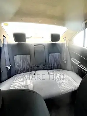 Suzuki Dzire 2024 Gris