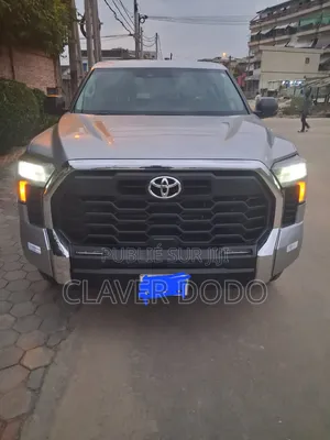 Nouveau Toyota Tundra 2026 Gris