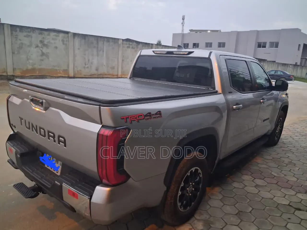 Nouveau Toyota Tundra 2026 Gris