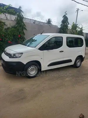 Citroen Berlingo 2022 Blanc