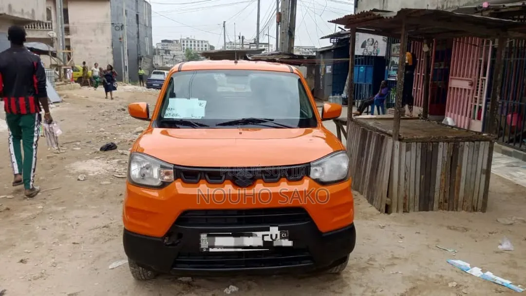 Suzuki S-Presso 2024 Orange