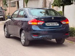 Suzuki Ciaz 2024 Bleu