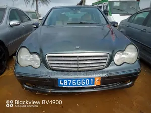Mercedes-Benz C200 2016 Bleu