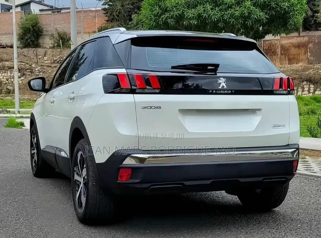Nouveau Peugeot 3008 2025 Blanc cassé