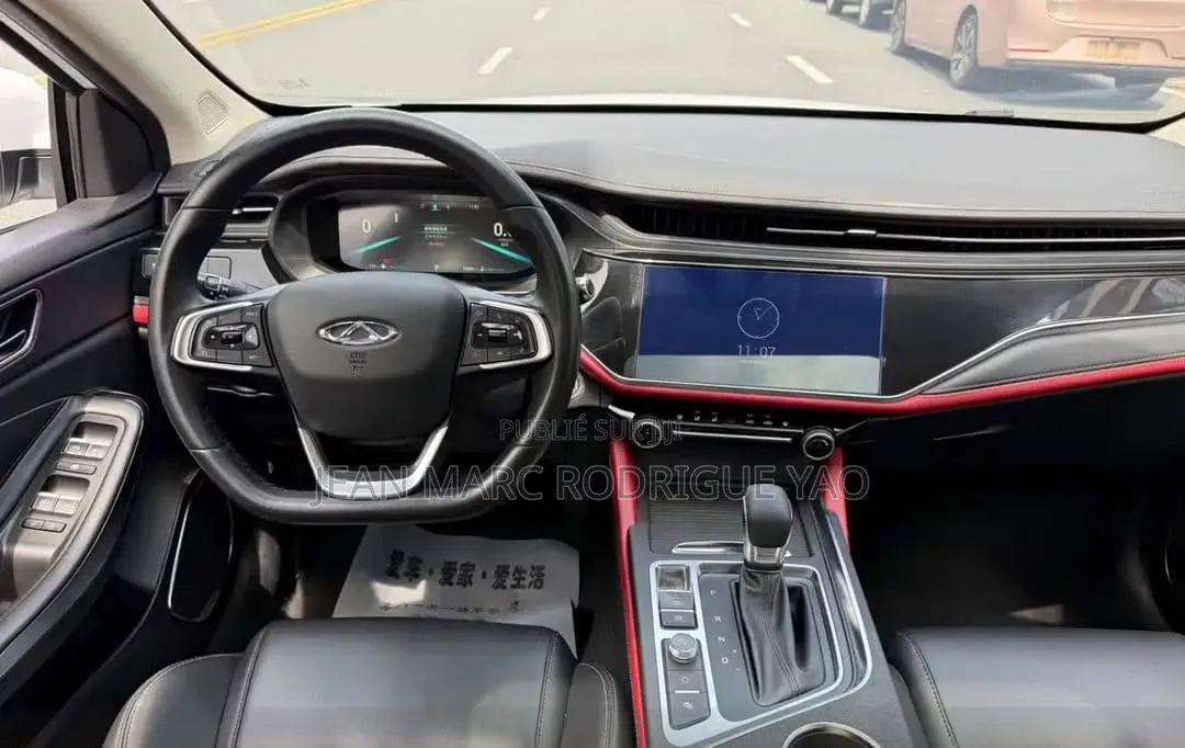 Nouveau Chery Arrizo 5 2025 Blanc cassé