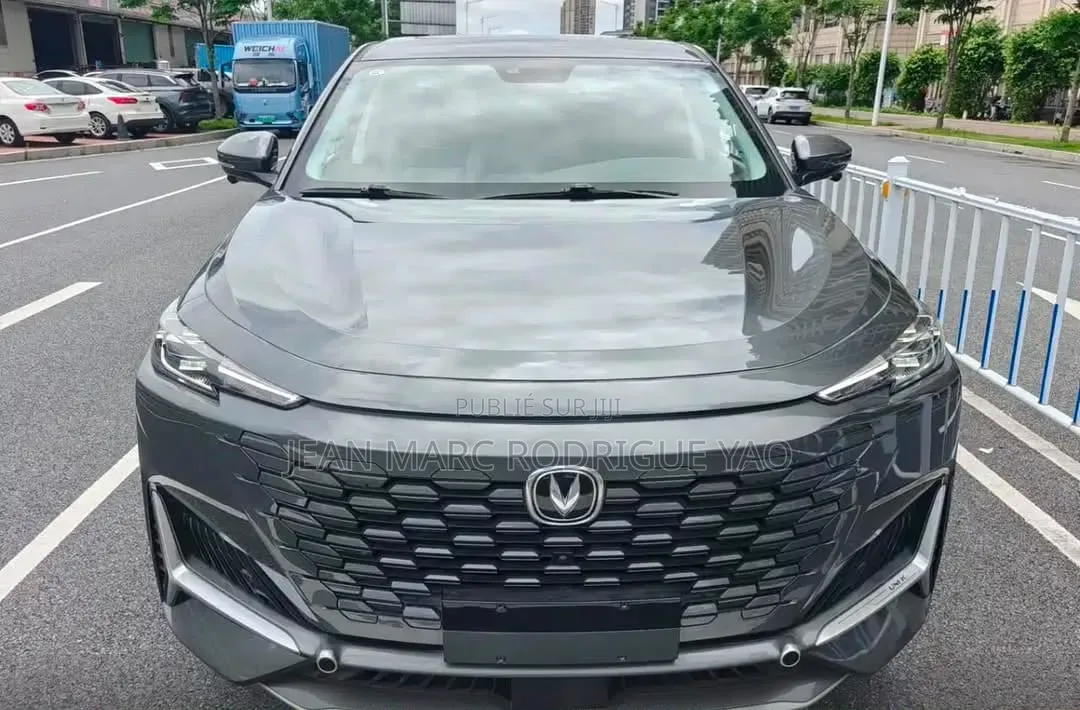 Nouveau Changan UNI-K 2025 Bleu