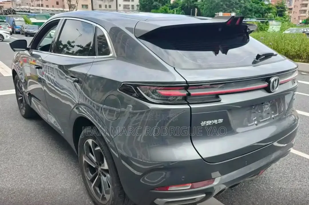 Nouveau Changan UNI-K 2025 Bleu