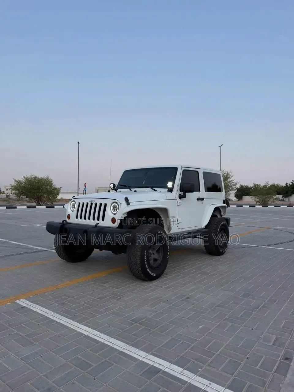 Jeep Wrangler 2023 Blanc cassé