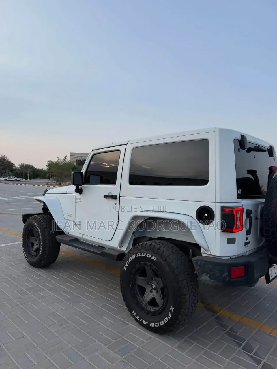 Jeep Wrangler 2023 Blanc cassé