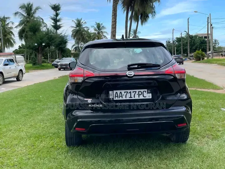 Nissan Kicks SV 2020 Noir Mat