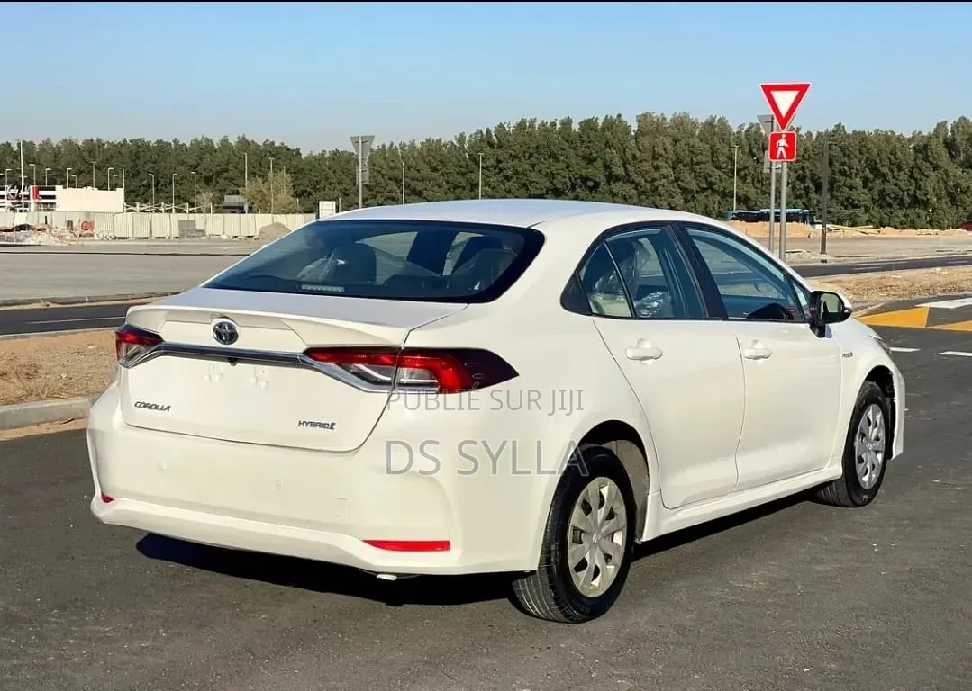 Toyota Corolla LE 2020 Blanc
