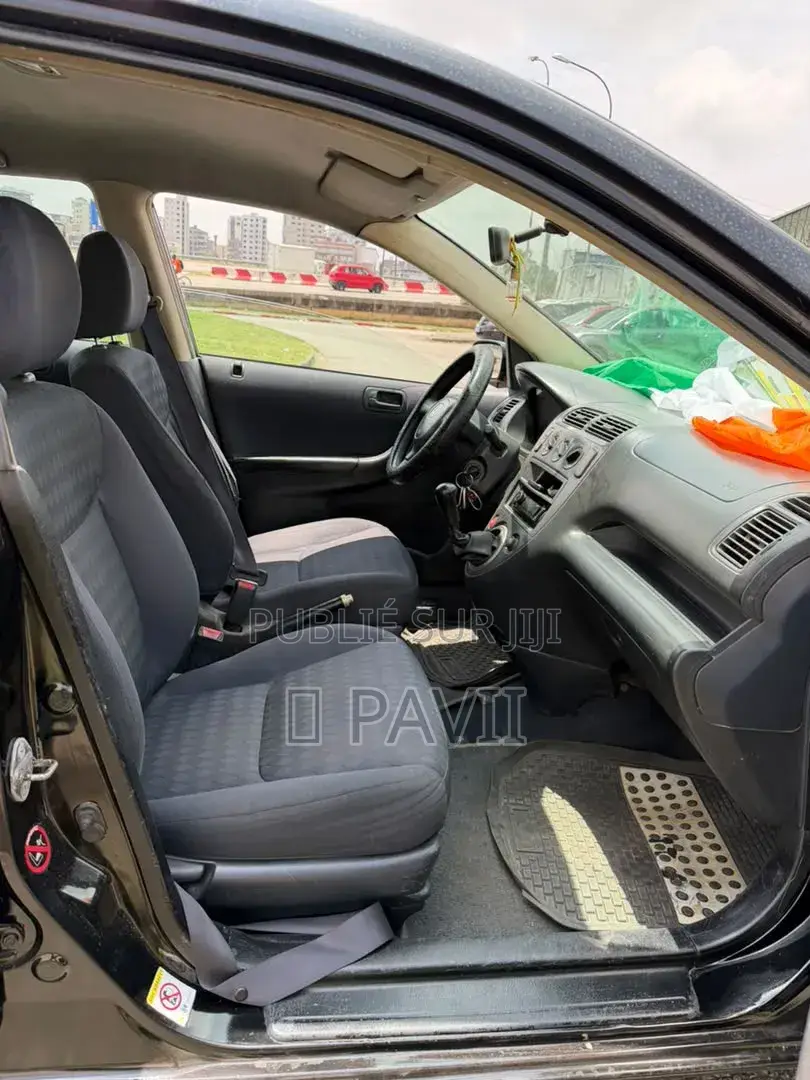 Honda Stream 2.0 2001 Noir