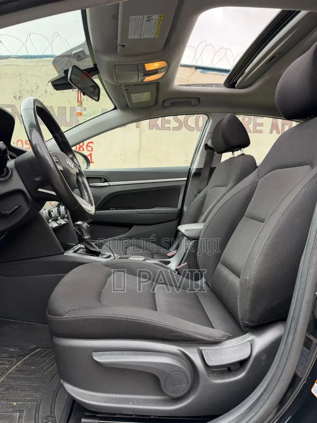 Hyundai Elantra 2021 Noir