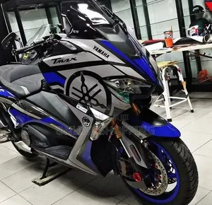 Nouveau Yamaha DT125 2023 Gris