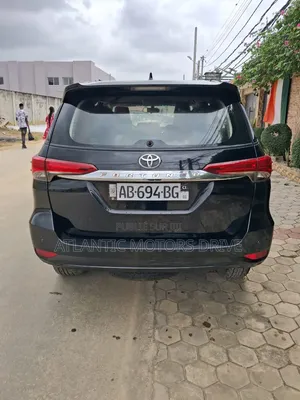 Toyota Fortuner 2020 Noir