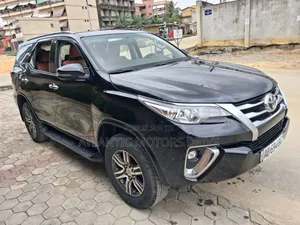 Toyota Fortuner 2020 Noir